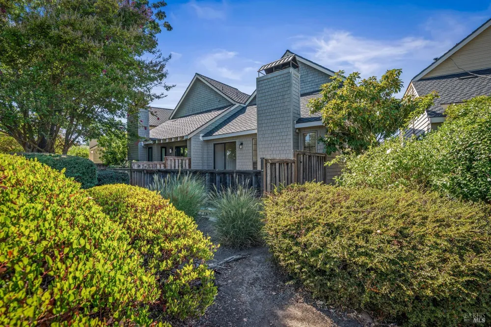 1903 Hopper Way Yountville, CA 94599
