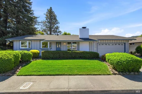 321 Mockingbird Circle