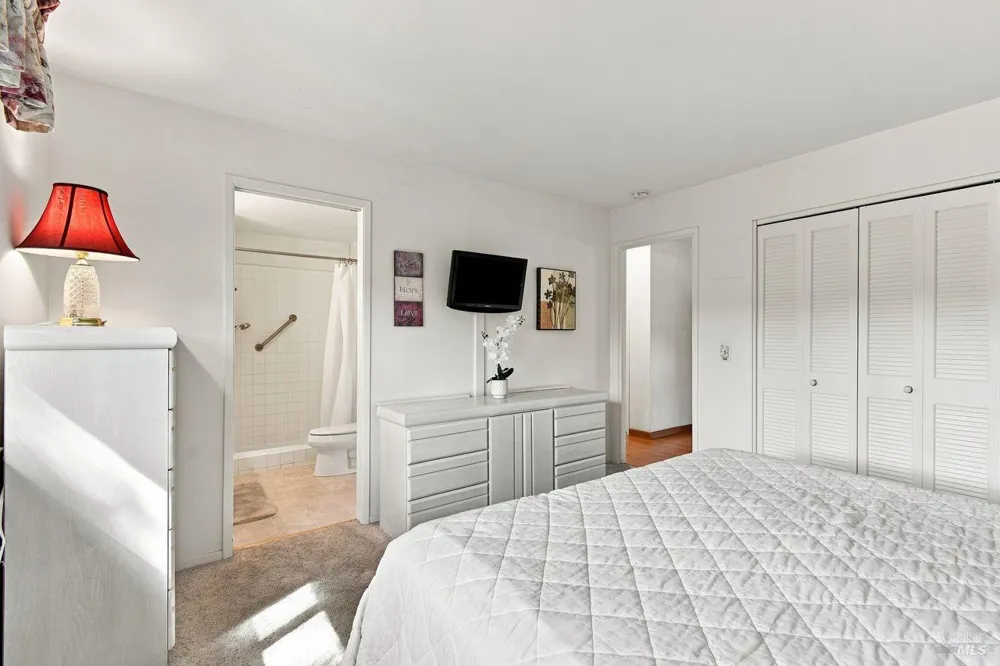 321 Mockingbird Circle Santa Rosa, CA 95409