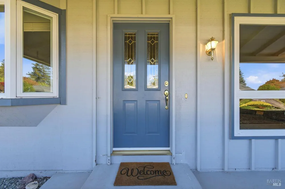 321 Mockingbird Circle Santa Rosa, CA 95409
