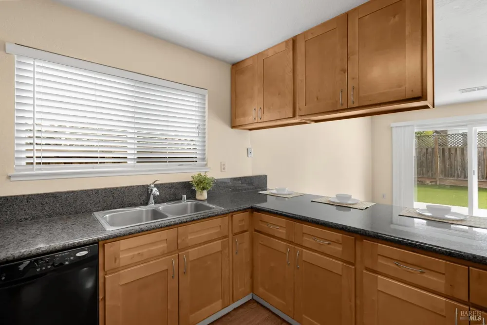 4984 Fern Place Rohnert Park, CA 94928