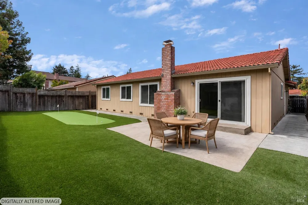 4984 Fern Place Rohnert Park, CA 94928