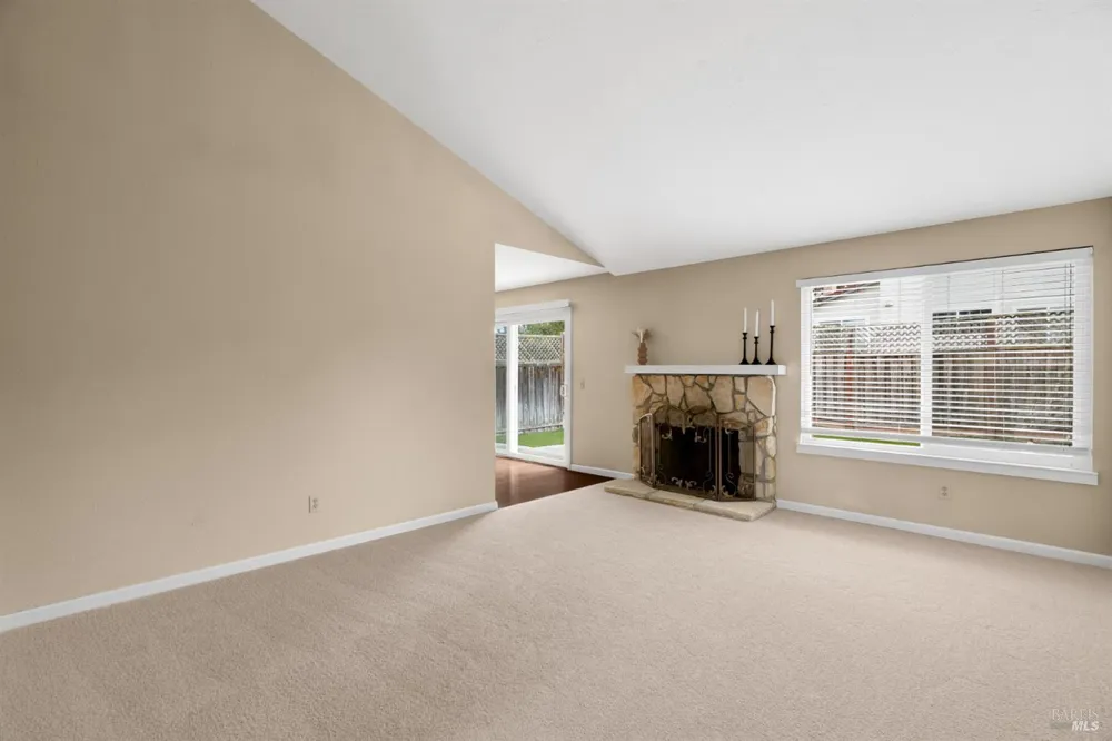 4984 Fern Place Rohnert Park, CA 94928