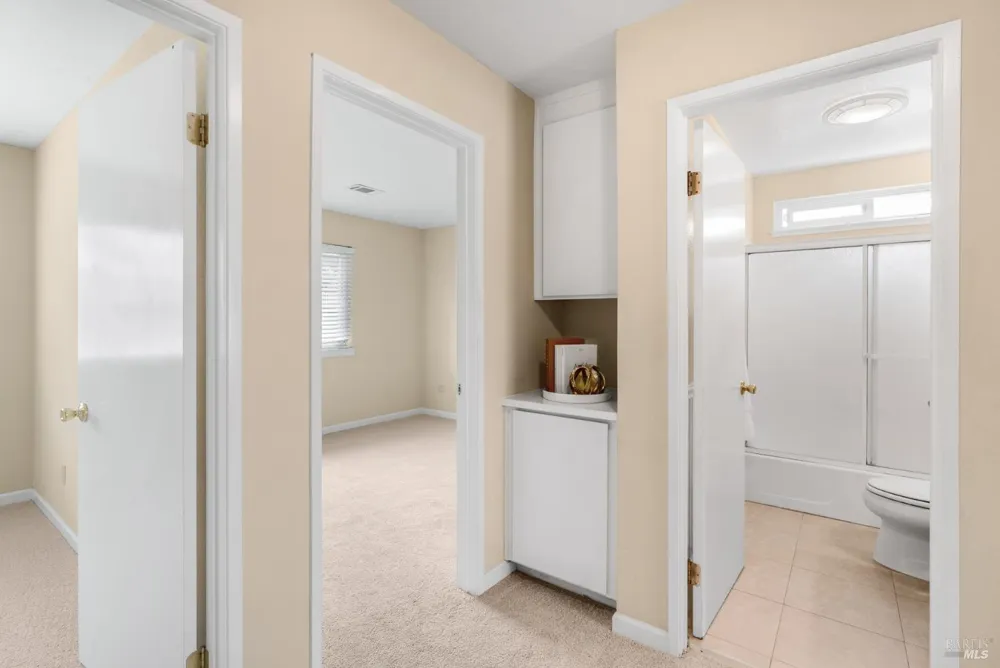 4984 Fern Place Rohnert Park, CA 94928