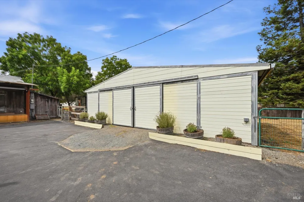 9317 Old Redwood Highway Penngrove, CA 94951