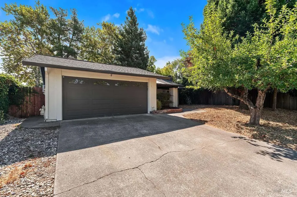 1132 Denise Drive Calistoga, CA 94515