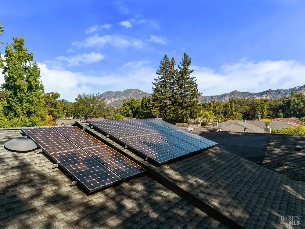 1132 Denise Drive Calistoga, CA 94515