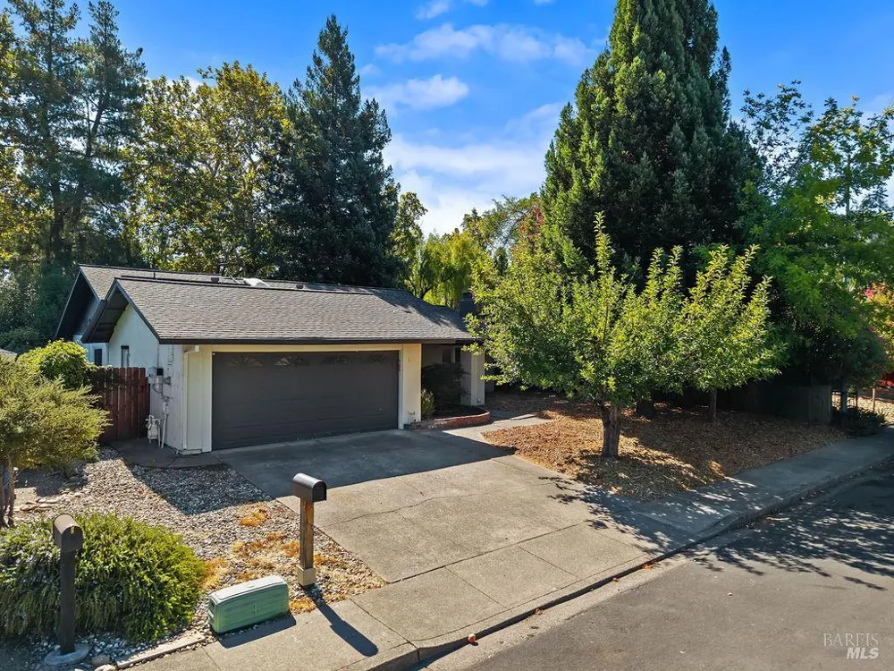 1132 Denise Drive Calistoga, CA 94515