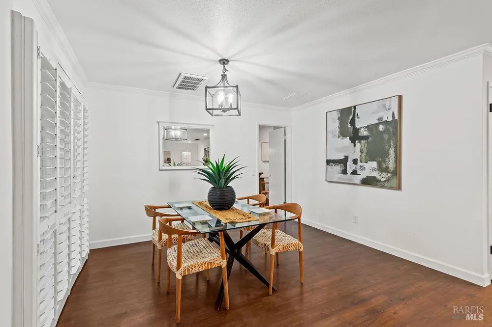 1132 Denise Drive Calistoga, CA 94515