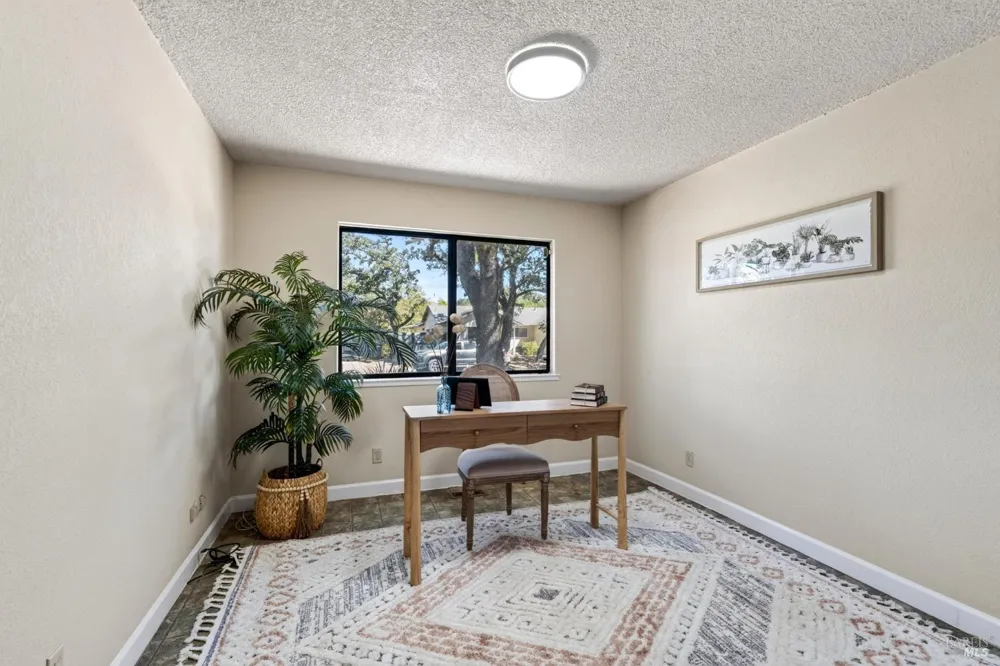 767 Joni Court Windsor, CA 95492