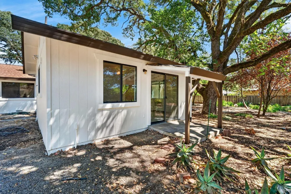 767 Joni Court Windsor, CA 95492