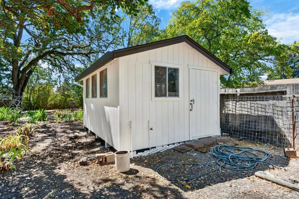 767 Joni Court Windsor, CA 95492