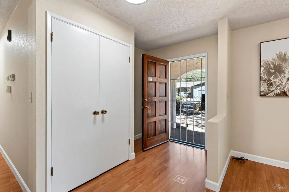 767 Joni Court Windsor, CA 95492