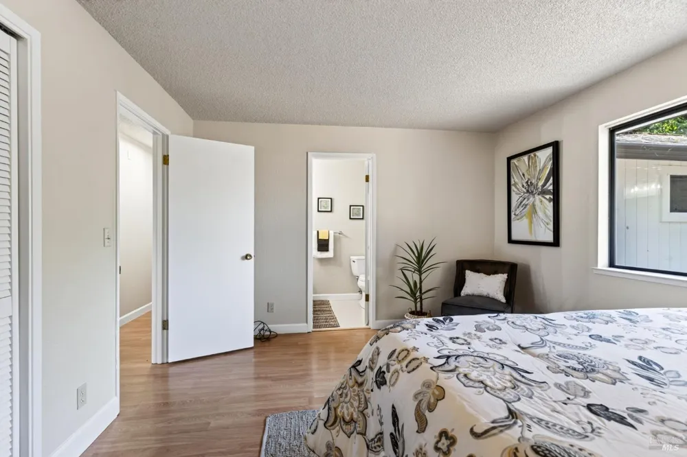 767 Joni Court Windsor, CA 95492