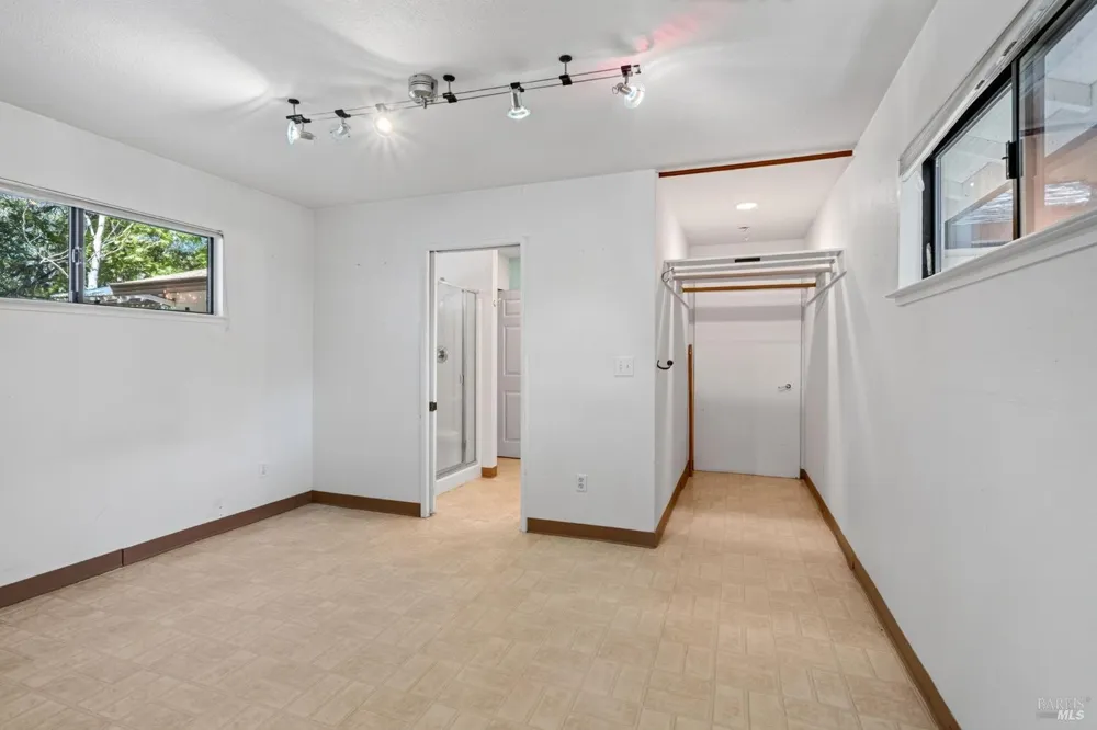 767 Joni Court Windsor, CA 95492