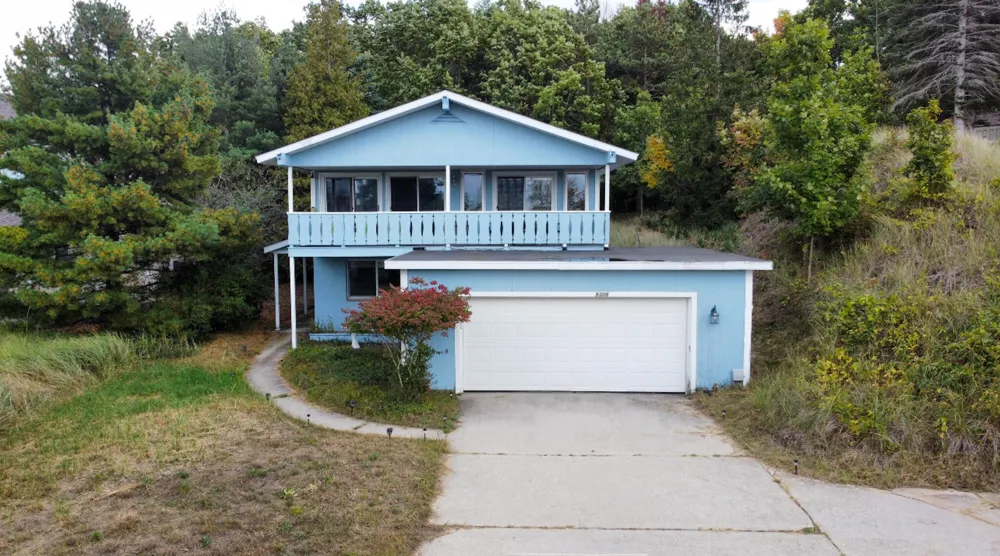 9306 Whispering Sands Drive West Olive, MI 49460