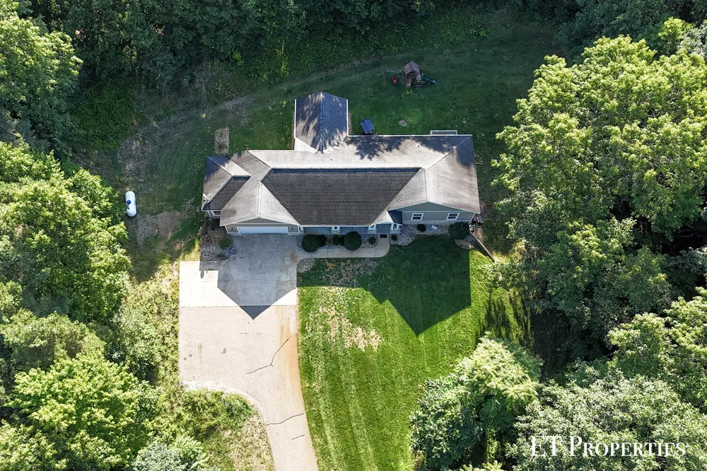 7801 Cascade Road SE Grand Rapids, MI 49546