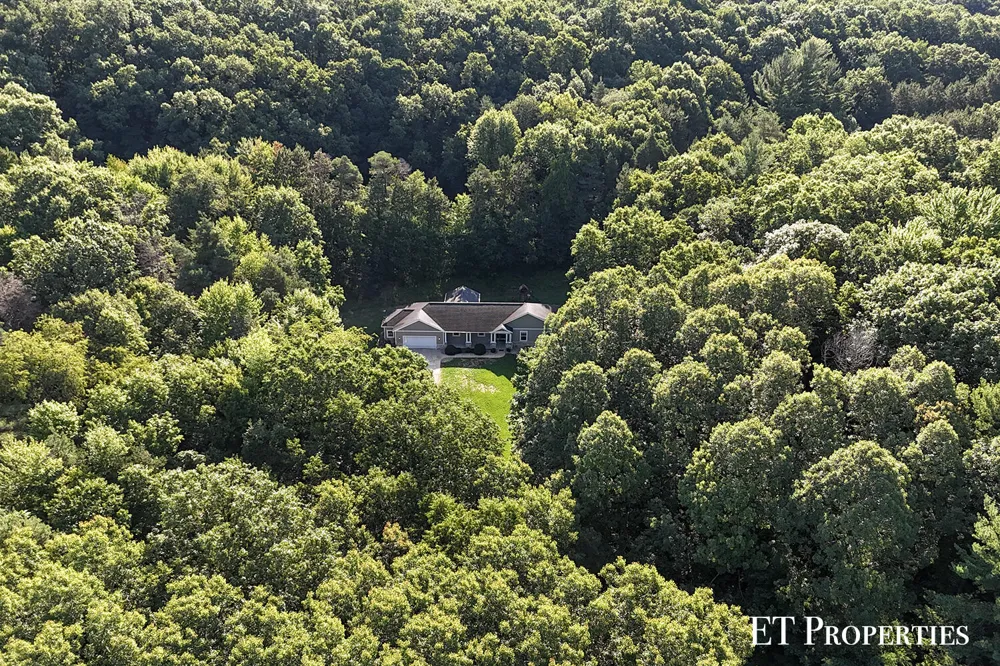 7801 Cascade Road SE Grand Rapids, MI 49546