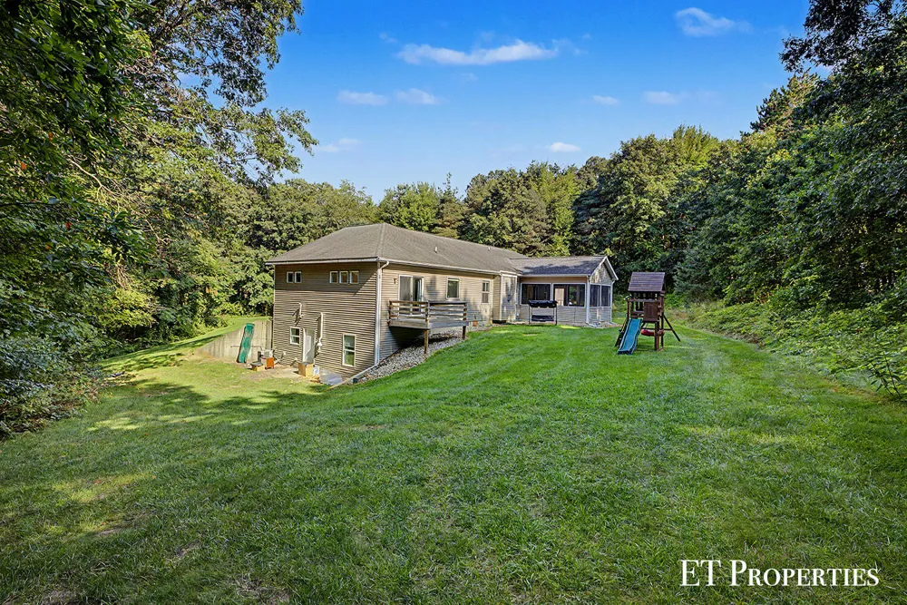 7801 Cascade Road SE Grand Rapids, MI 49546