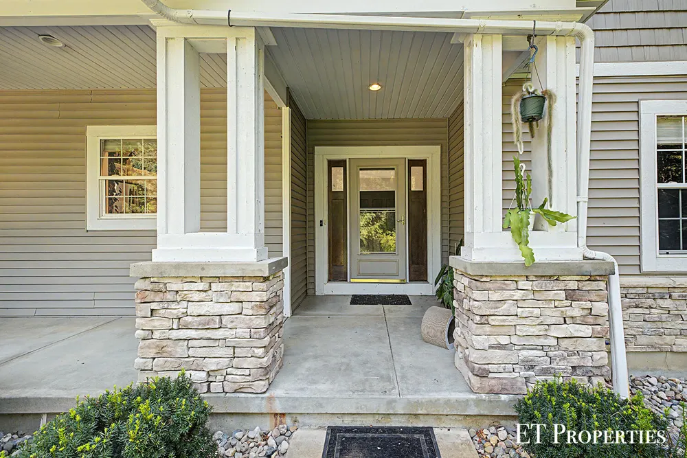 7801 Cascade Road SE Grand Rapids, MI 49546