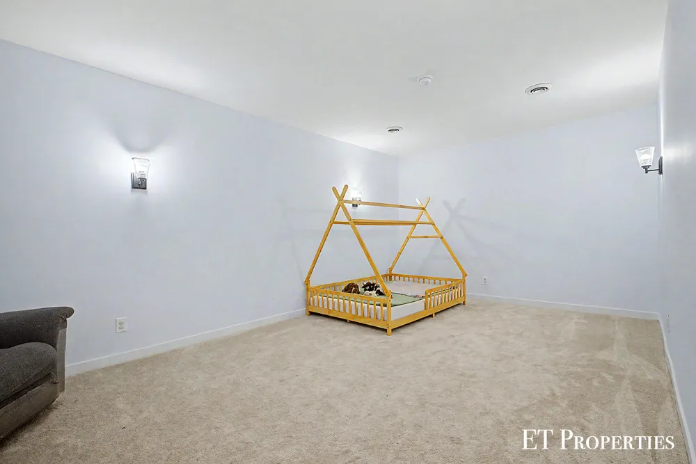 7801 Cascade Road SE Grand Rapids, MI 49546