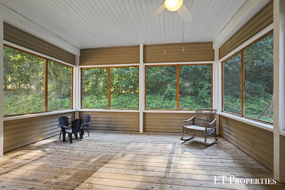 7801 Cascade Road SE Grand Rapids, MI 49546