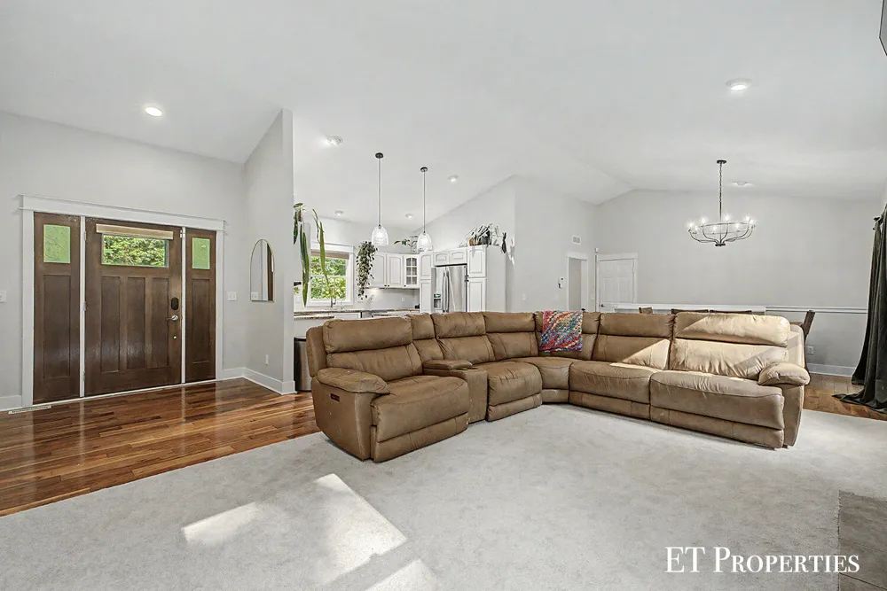 7801 Cascade Road SE Grand Rapids, MI 49546