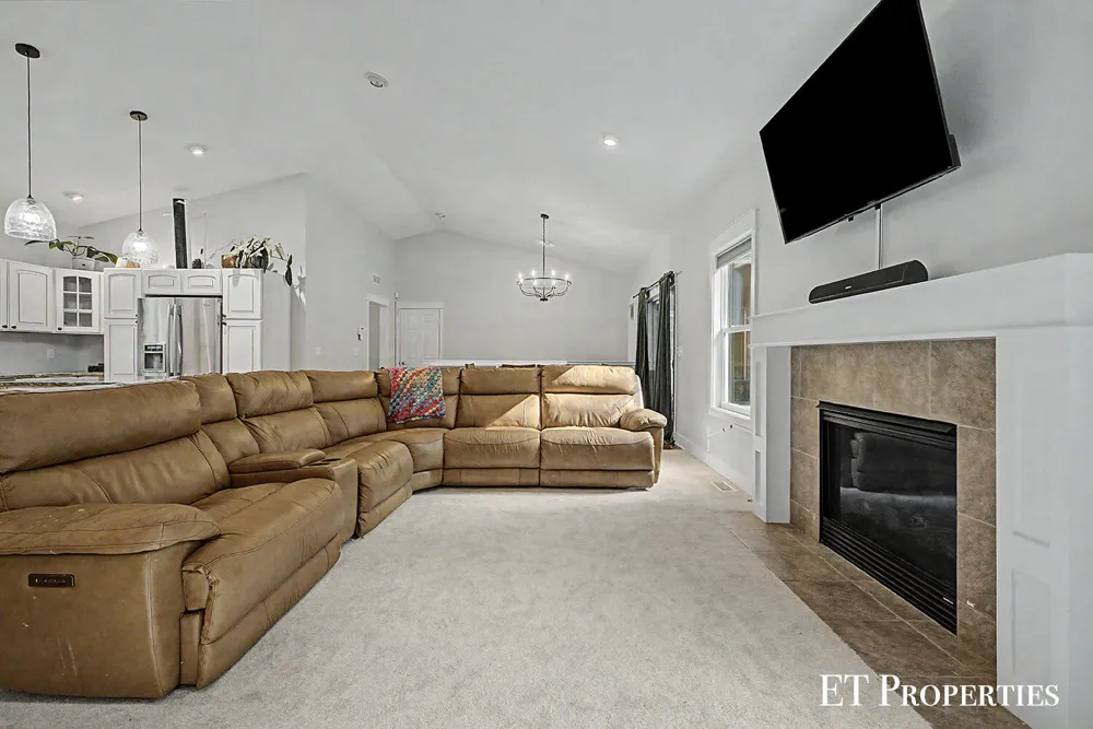 7801 Cascade Road SE Grand Rapids, MI 49546