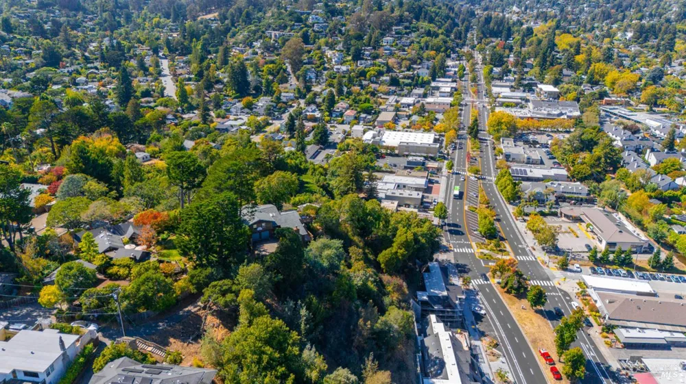 10 E Laverne Avenue Mill Valley, CA 94941