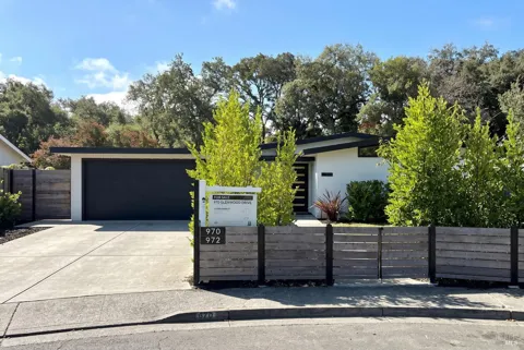 970 Glenwood Drive