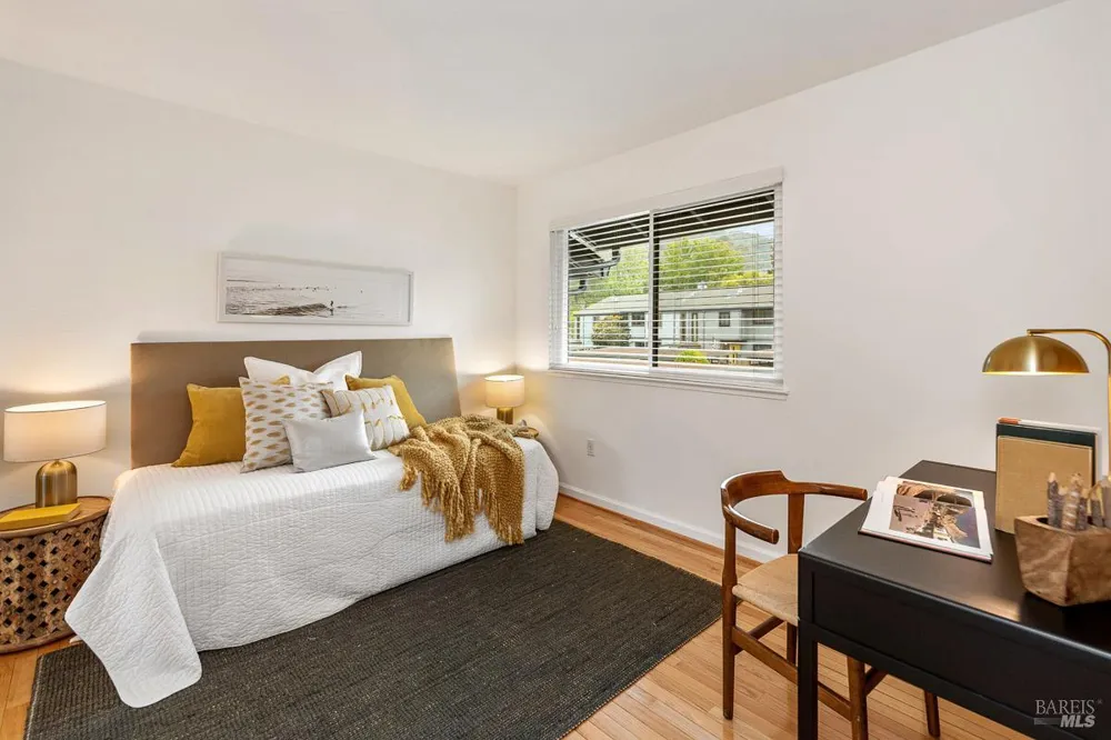 203 Sylvia Way San Rafael, CA 94903