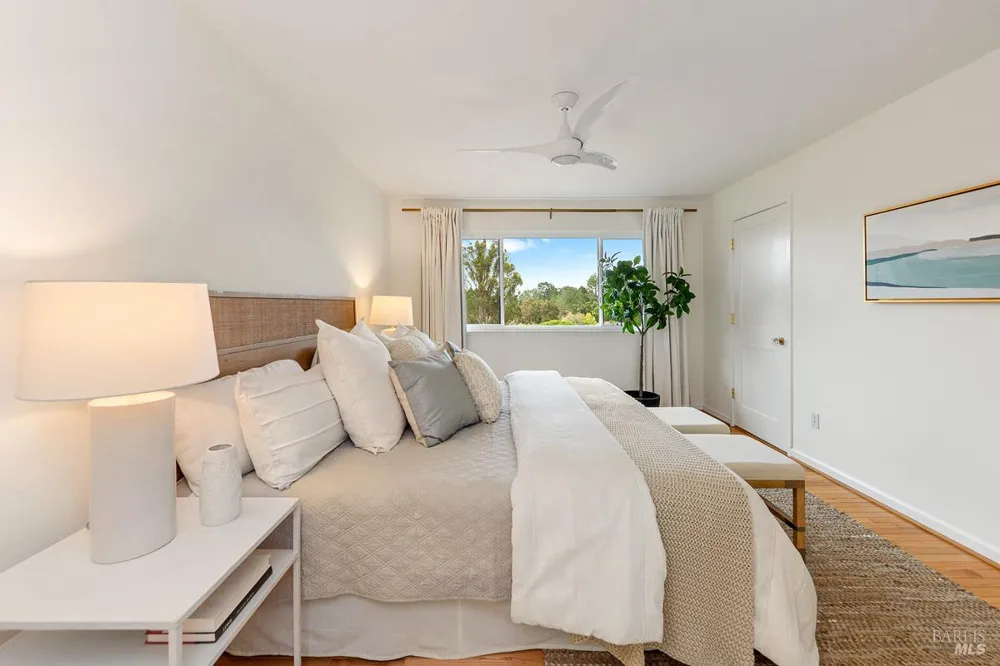 203 Sylvia Way San Rafael, CA 94903