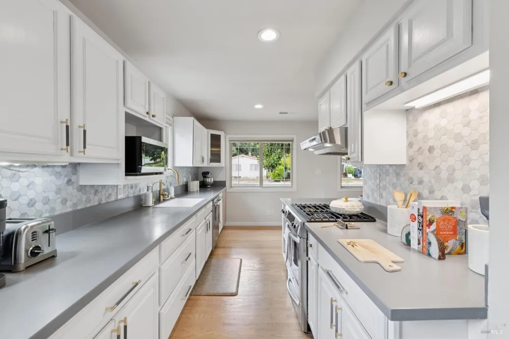 836 Wilmac Avenue Novato, CA 94947
