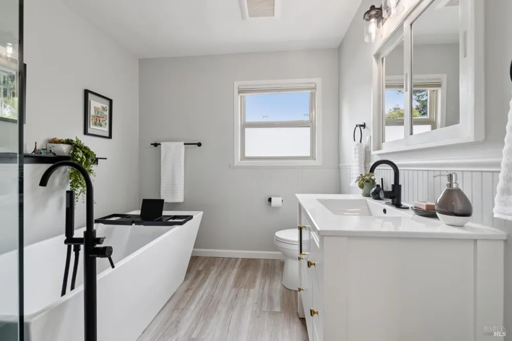 836 Wilmac Avenue Novato, CA 94947