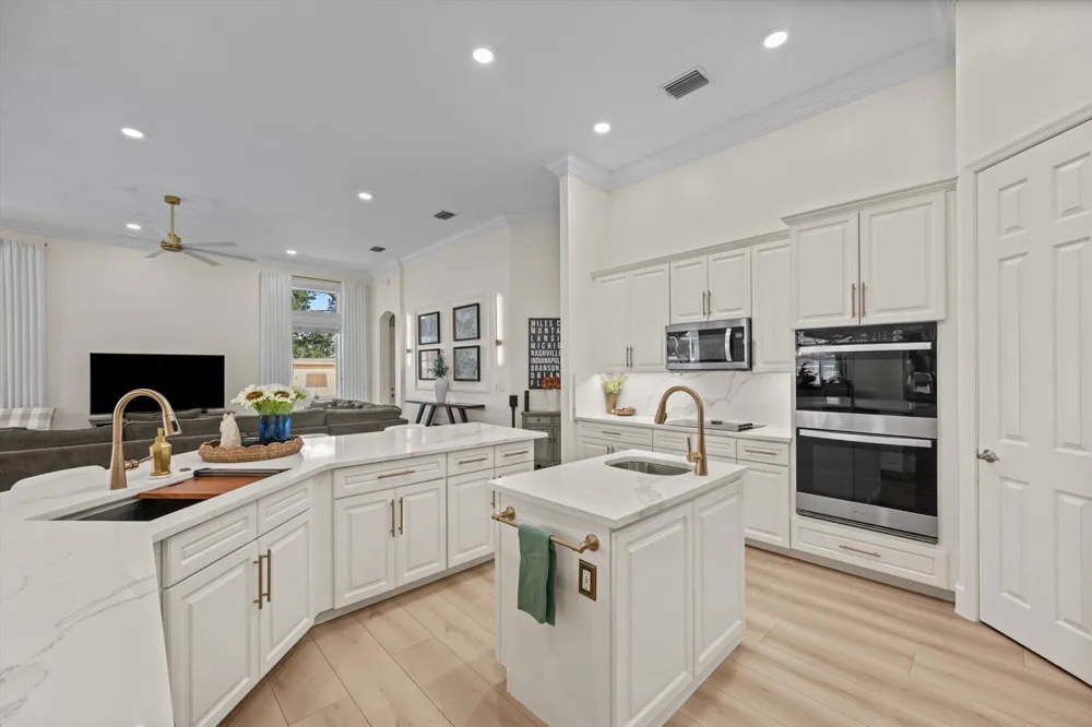 11849 Osprey Point Circle Wellington, FL 33449