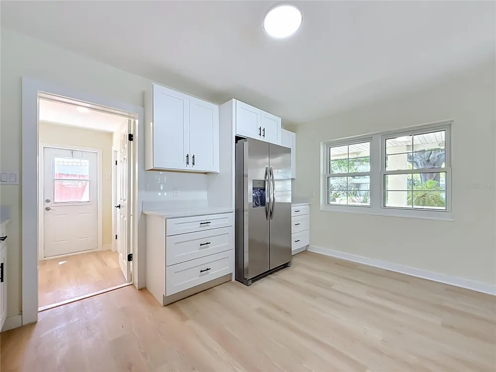 6489 34TH TERRACE St Petersburg, FL 33710