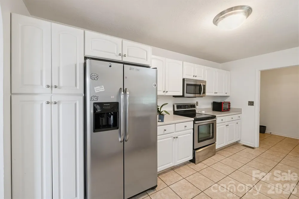 5406 Winding Oak Drive Hickory, NC 28602