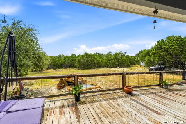 422 CIELO VIS Canyon Lake, TX 78133
