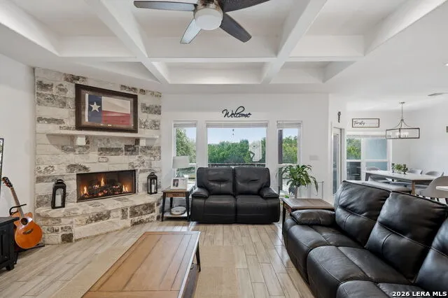 422 CIELO VIS Canyon Lake, TX 78133