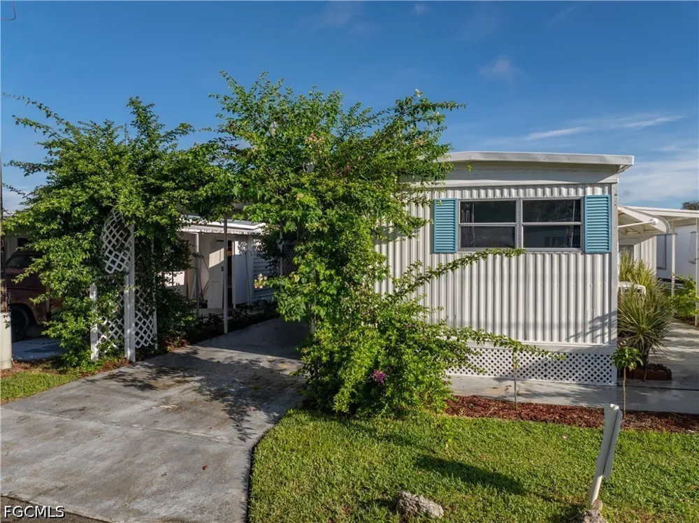S Olga Drive #28 Fort Myers, FL 33905