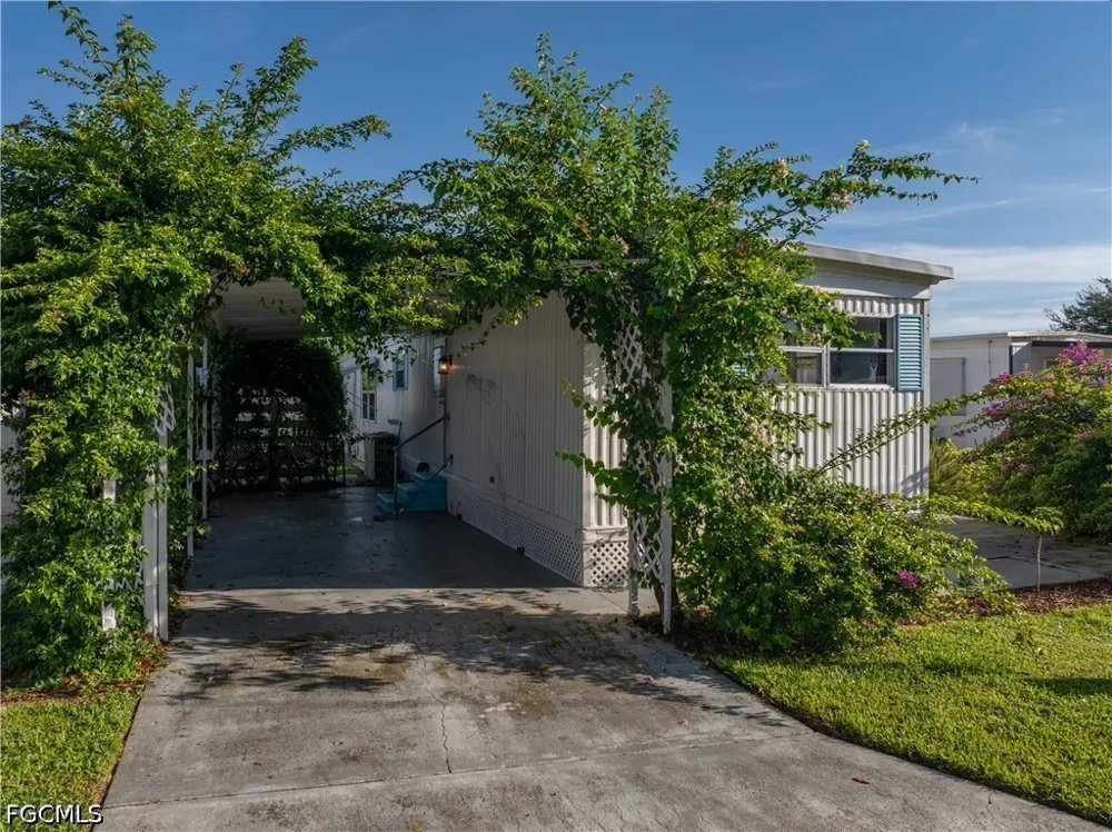 S Olga Drive #28 Fort Myers, FL 33905