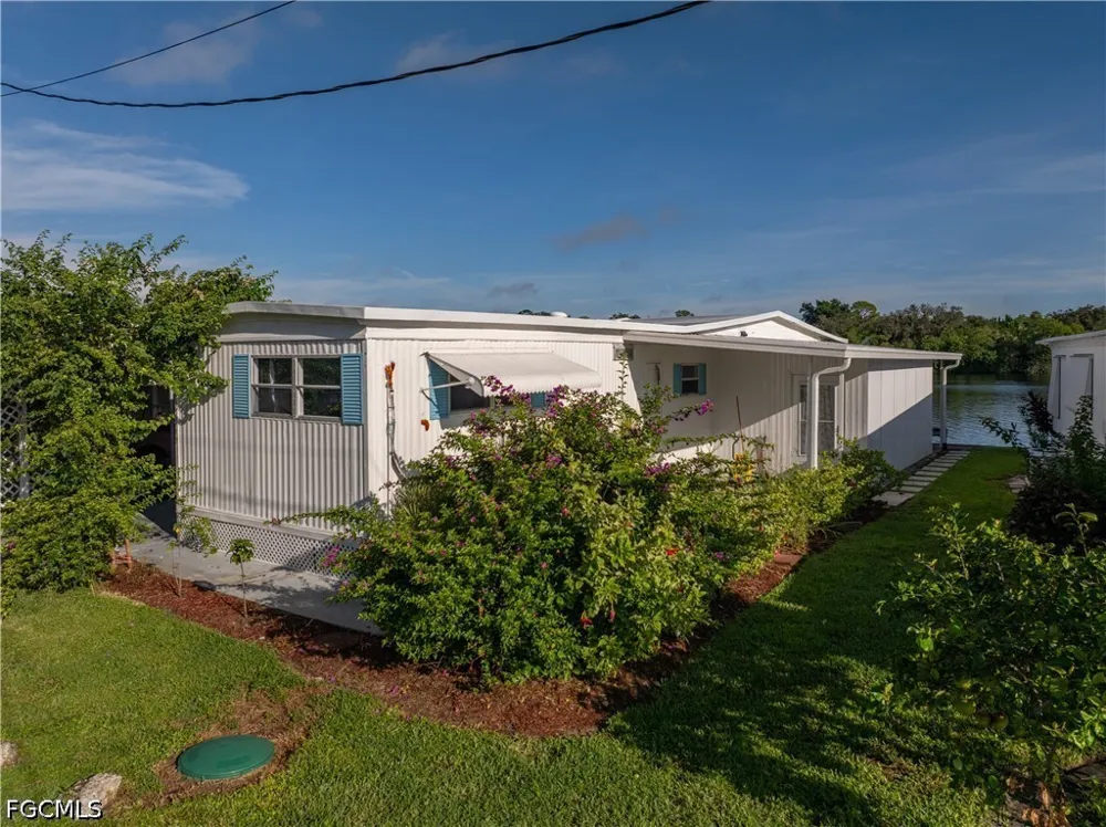 S Olga Drive #28 Fort Myers, FL 33905