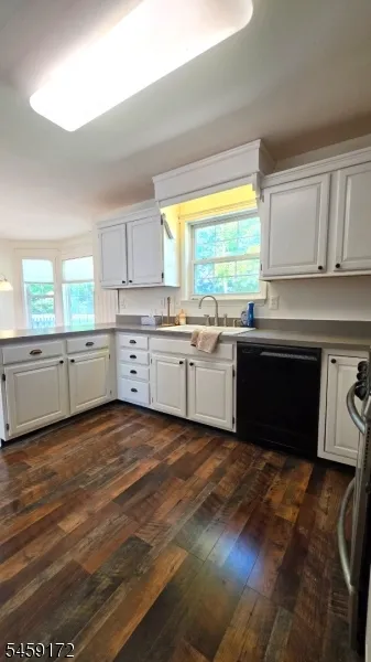 31 Summit Rd Green, NJ 07821
