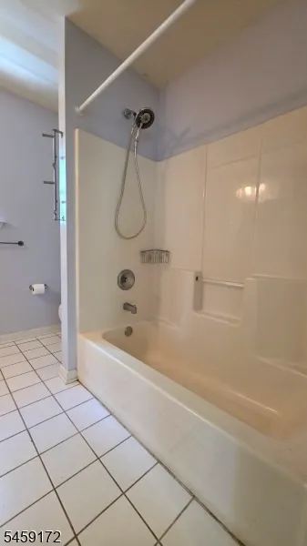 31 Summit Rd Green, NJ 07821