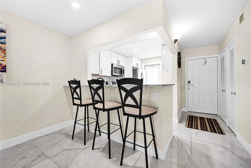 400 SE 10th St #105 Deerfield Beach, FL 33441