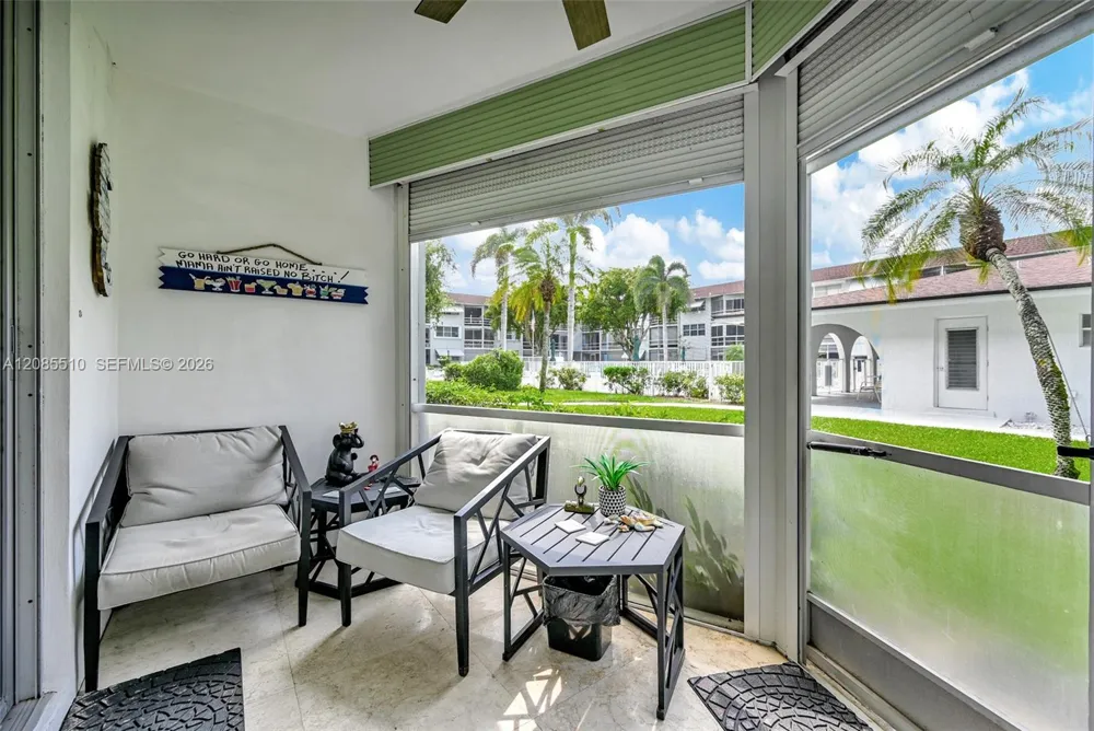 400 SE 10th St #105 Deerfield Beach, FL 33441