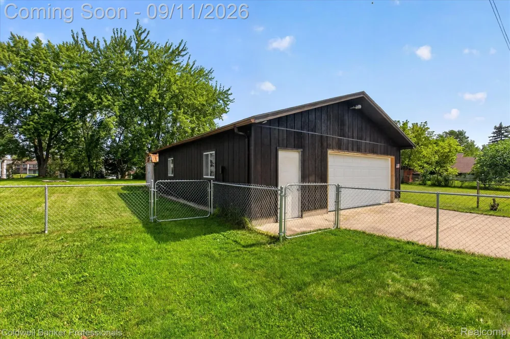 425 Wisler Street Davison City, MI 48423