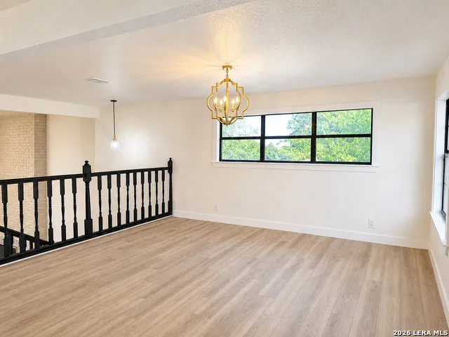 3919 MIDVALE DR San Antonio, TX 78229