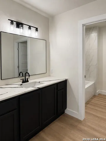 3919 MIDVALE DR San Antonio, TX 78229