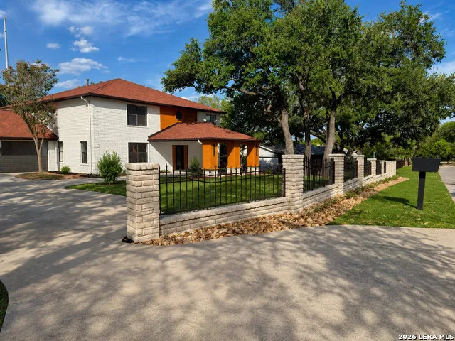 3919 MIDVALE DR San Antonio, TX 78229